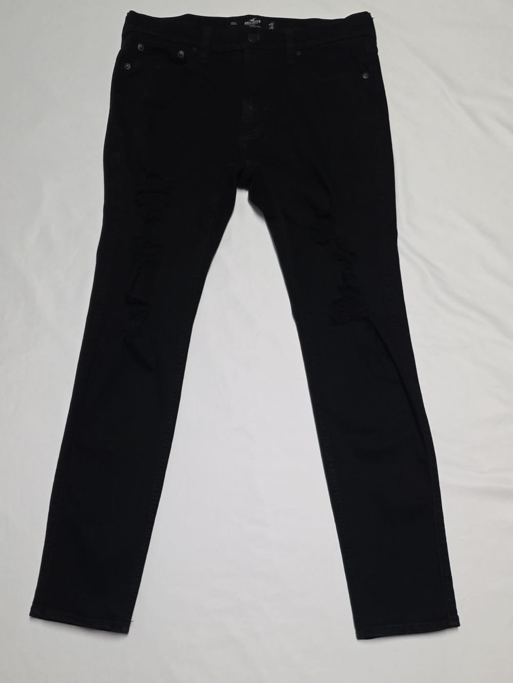 Hollister Co. Men's  Black Distressed Skinny Jeans